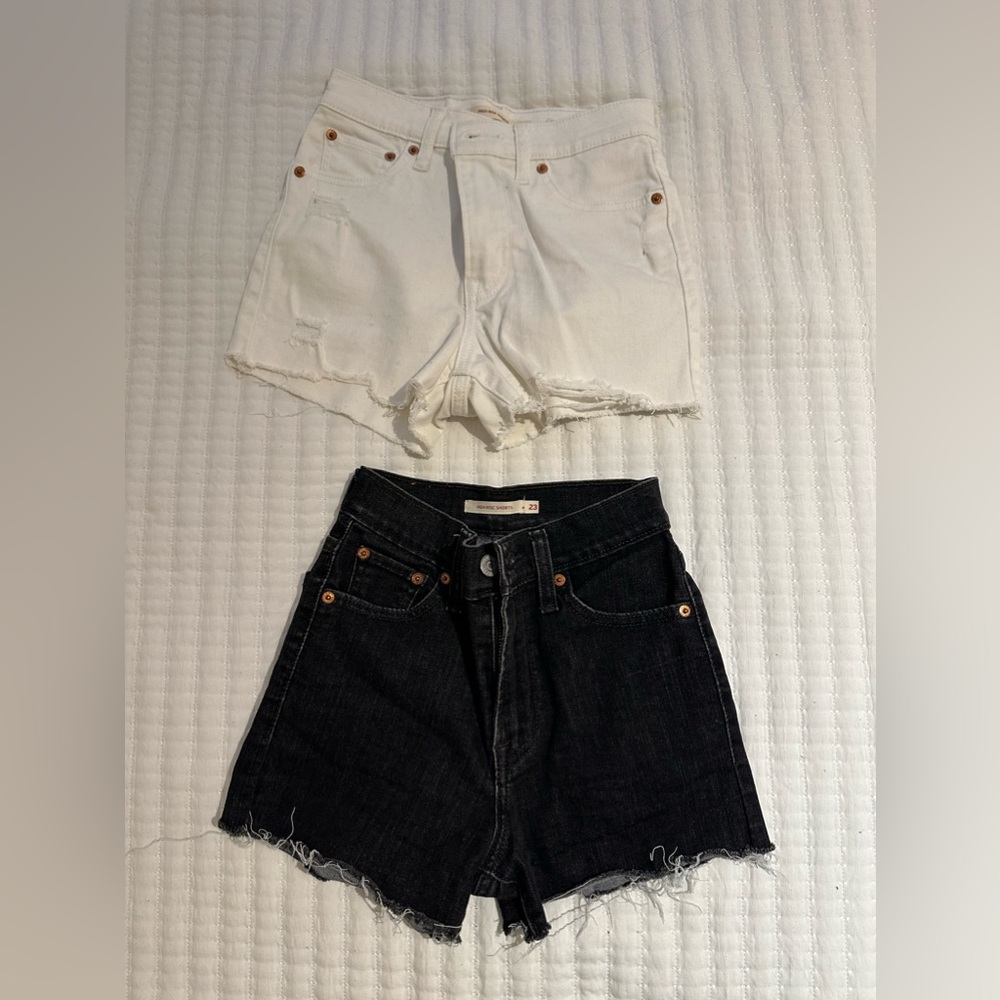 Levi’s shorts
